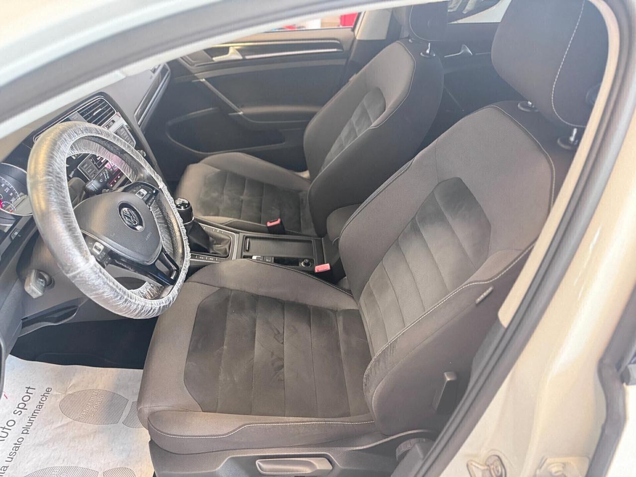 Volkswagen Golf 1.6TDI 5p. 4MOTION Highline BlueMotion Technology