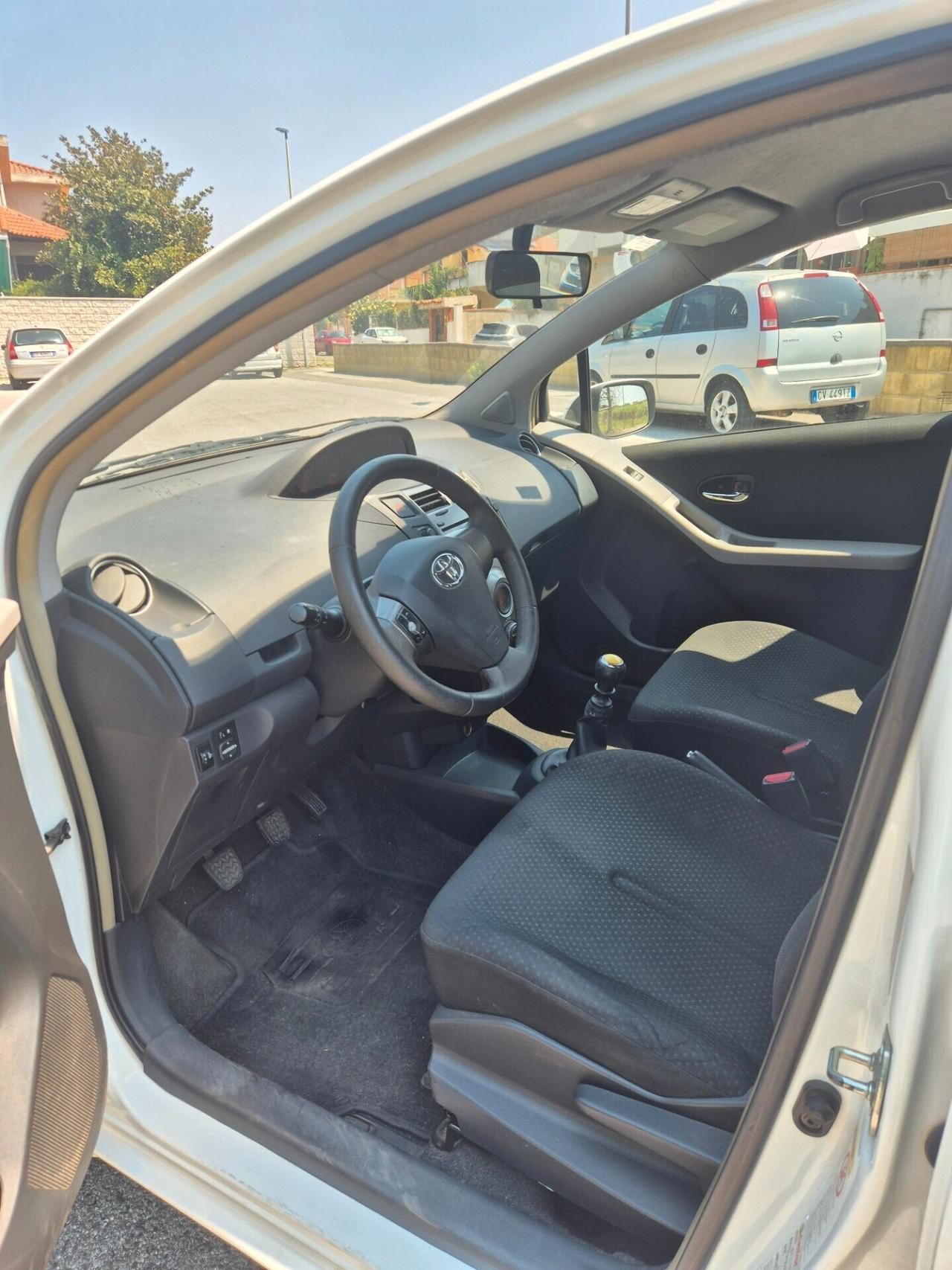 Toyota Yaris 1.3 5 porte Sol