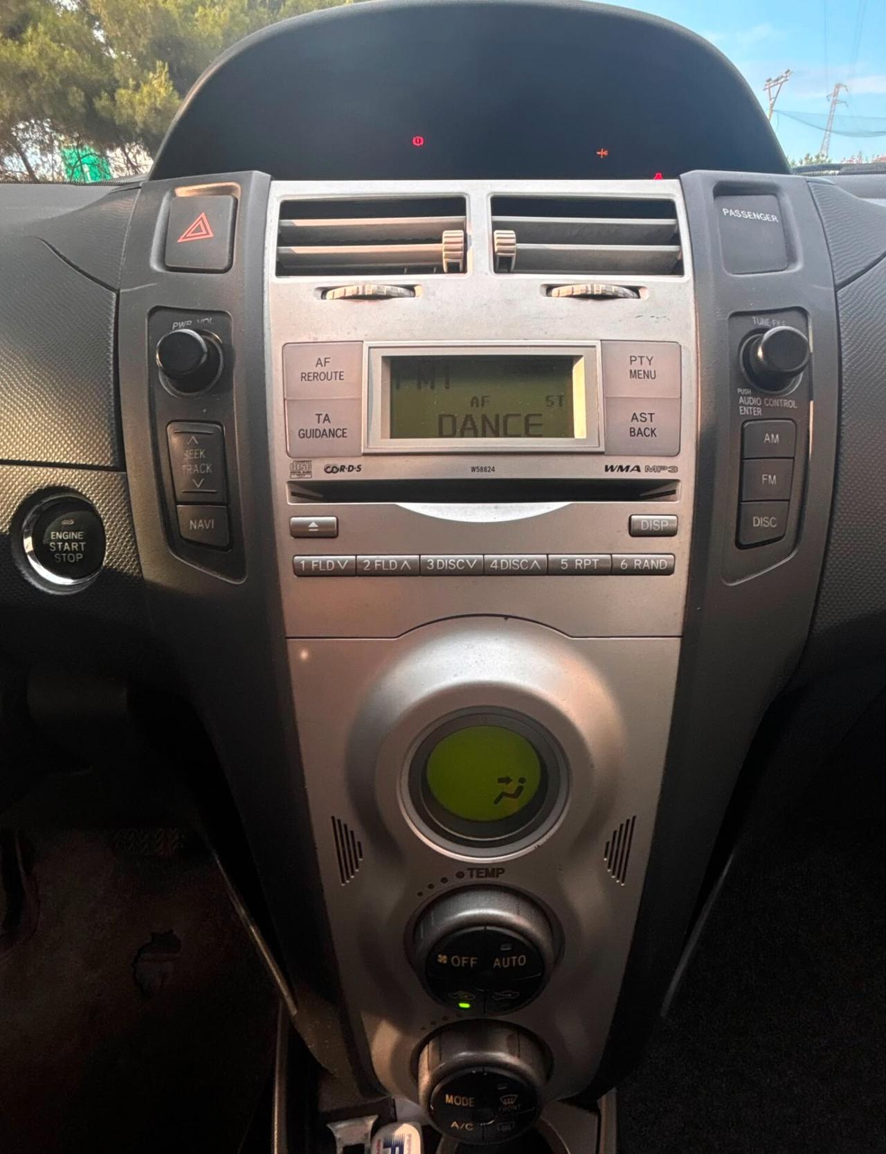 Toyota Yaris 1.4 D-4D 3 porte Sol