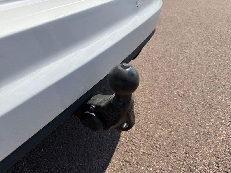 Volkswagen Touran 2.0 TDI SCR GOAL DSG Full LED Gancio Navi ACC