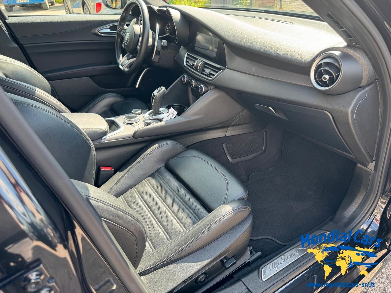 Alfa Romeo Giulia 2.2 Turbodiesel 210 CV AT8 AWD Q4 Veloce