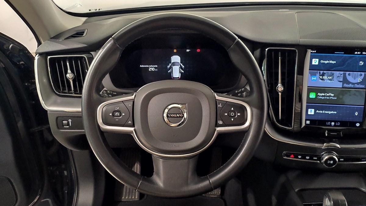 VOLVO Xc60 B4 Mild Hybrid (D) Awd Geartronic Momentum Pro