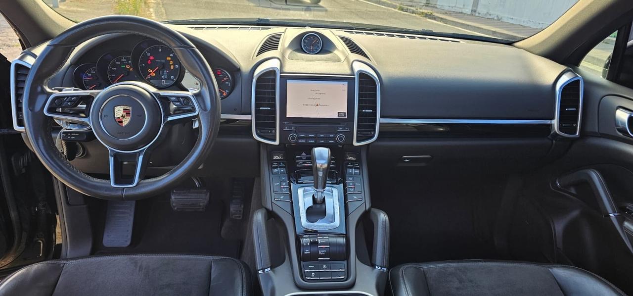 Porsche Cayenne 3.0 Diesel Platinum Edition