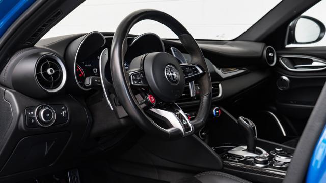 ALFA ROMEO Giulia V6 Bi-Turbo Quadrifoglio AKRAPOVIC CARBOCERAMICI