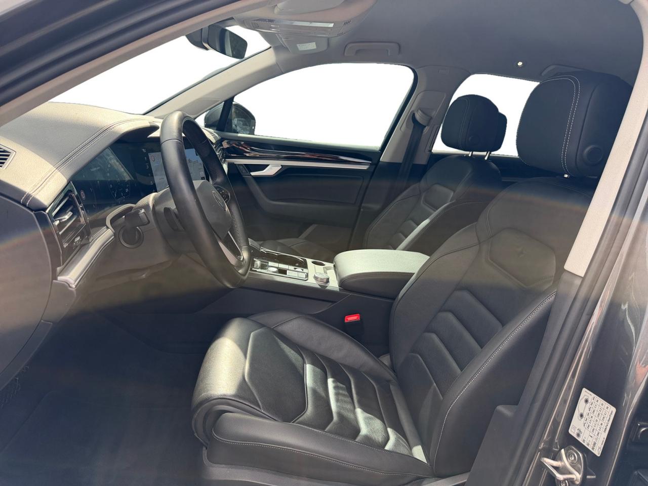 VOLKSWAGEN Touareg III 2018 - Touareg 3.0 V6 tdi Elegance 286cv tiptron