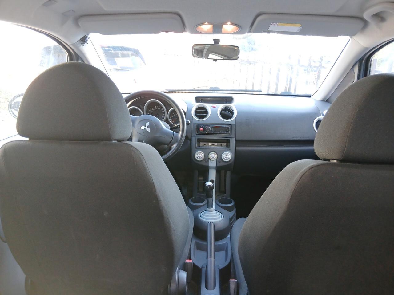 Mitsubishi Colt 1.1 12V 3p. CZ3 Invite
