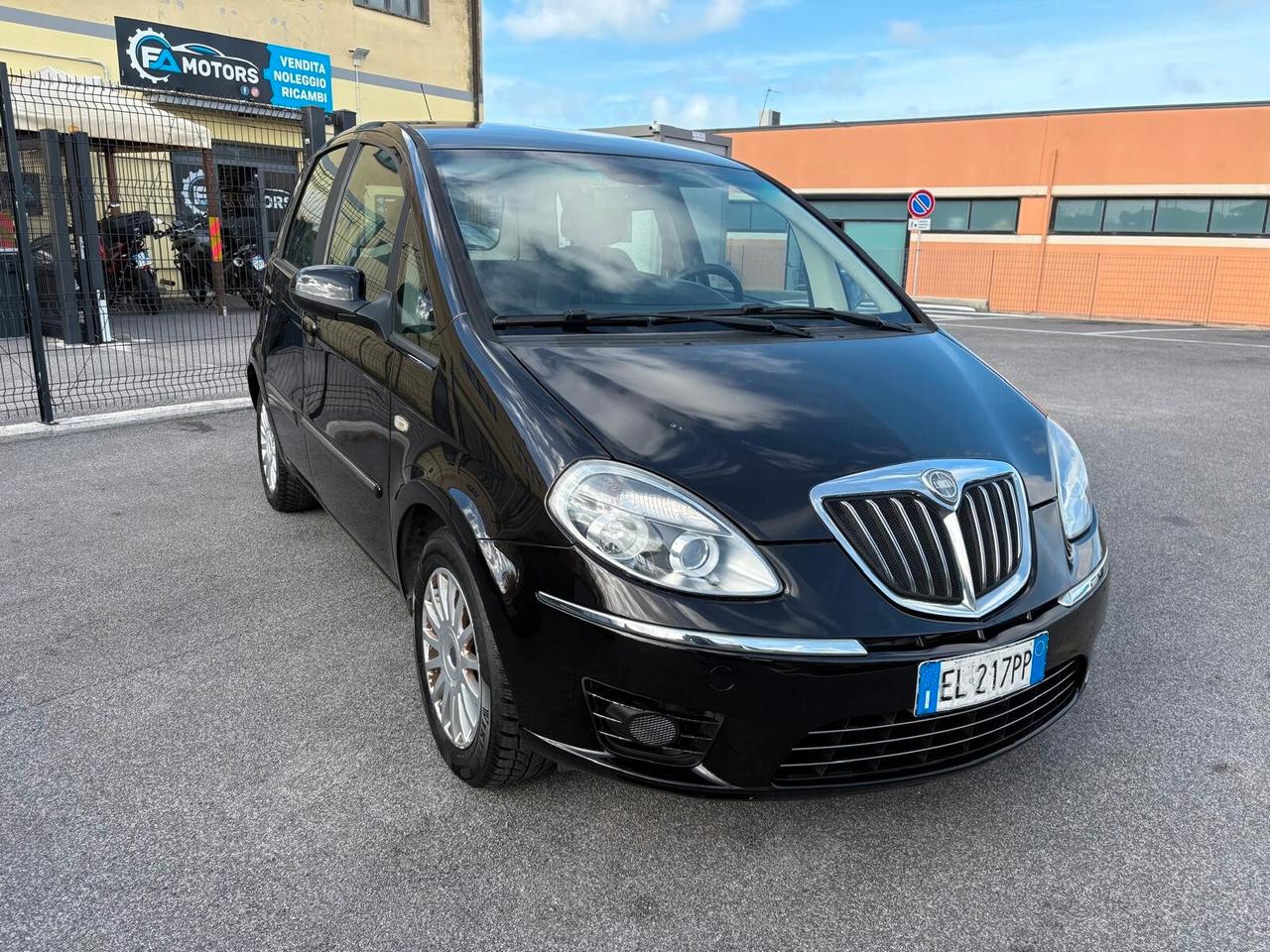 Lancia MUSA 1.4 - 110000km - adatta nepatentati