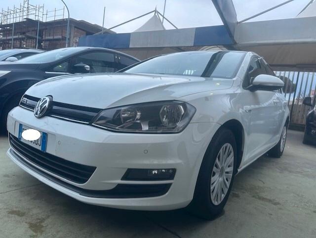 VOLKSWAGEN GOLF 7