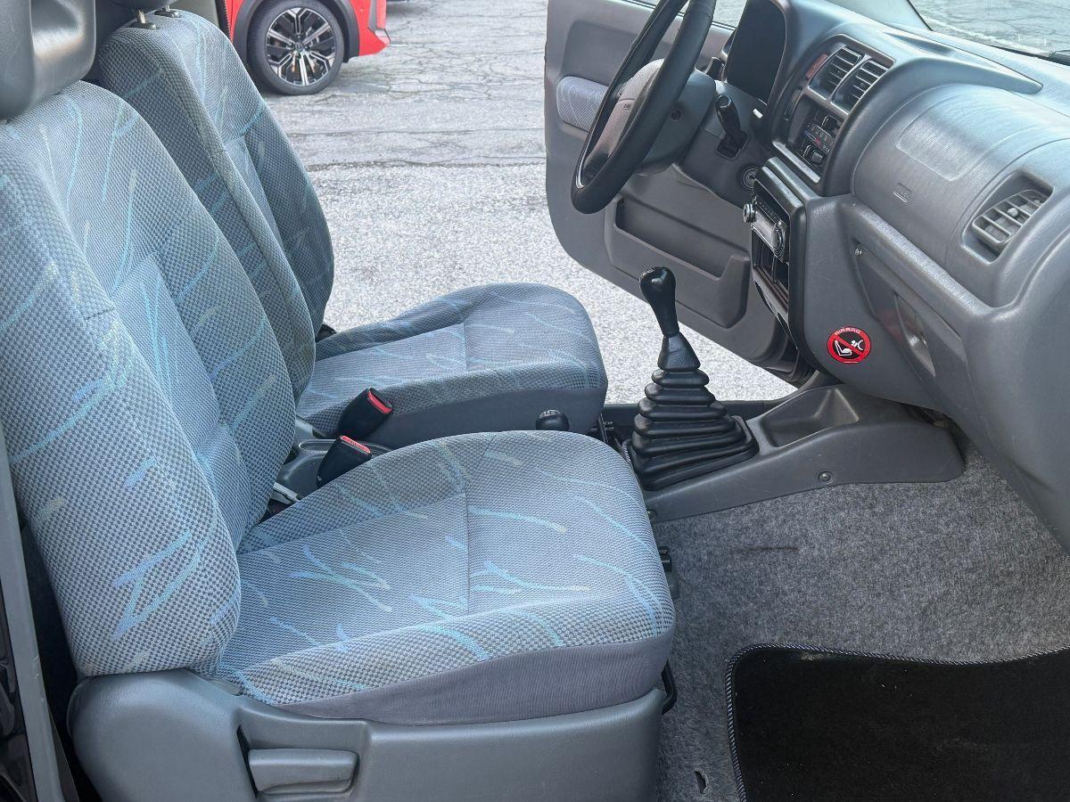 SUZUKI - Jimny - 1.3i 16V 4WD JLX