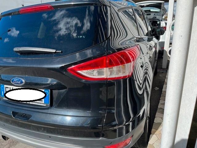 FORD KUGA TITANIUM CAMBIO AUTOMATICO