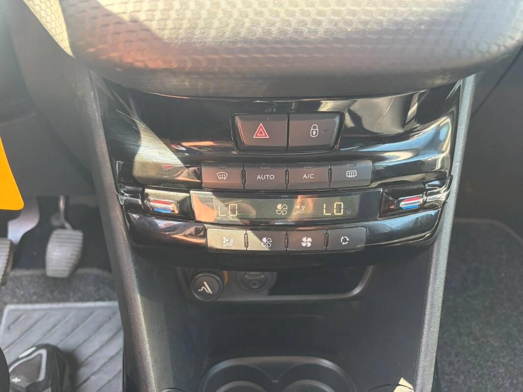 Peugeot 2008 1.6 bluehdi Black Matt LE 120cv