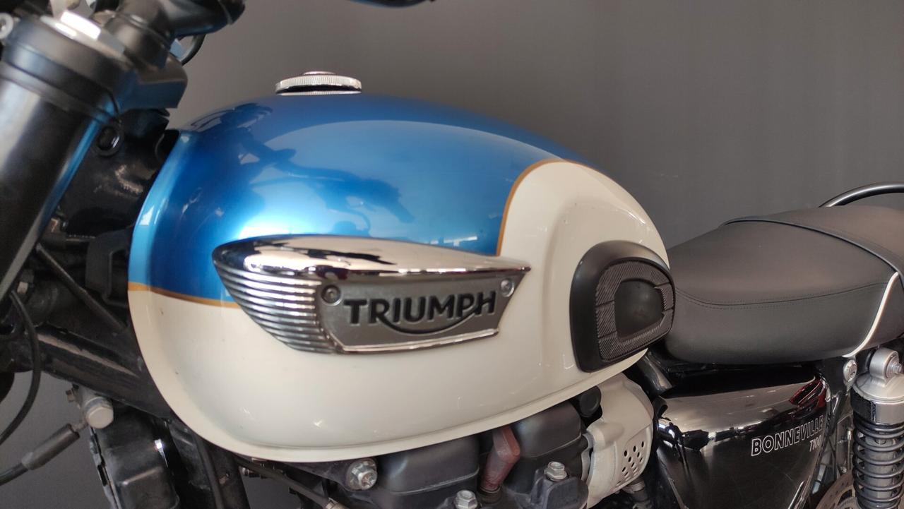 Triumph Bonneville T100 *TASSO ZERO*