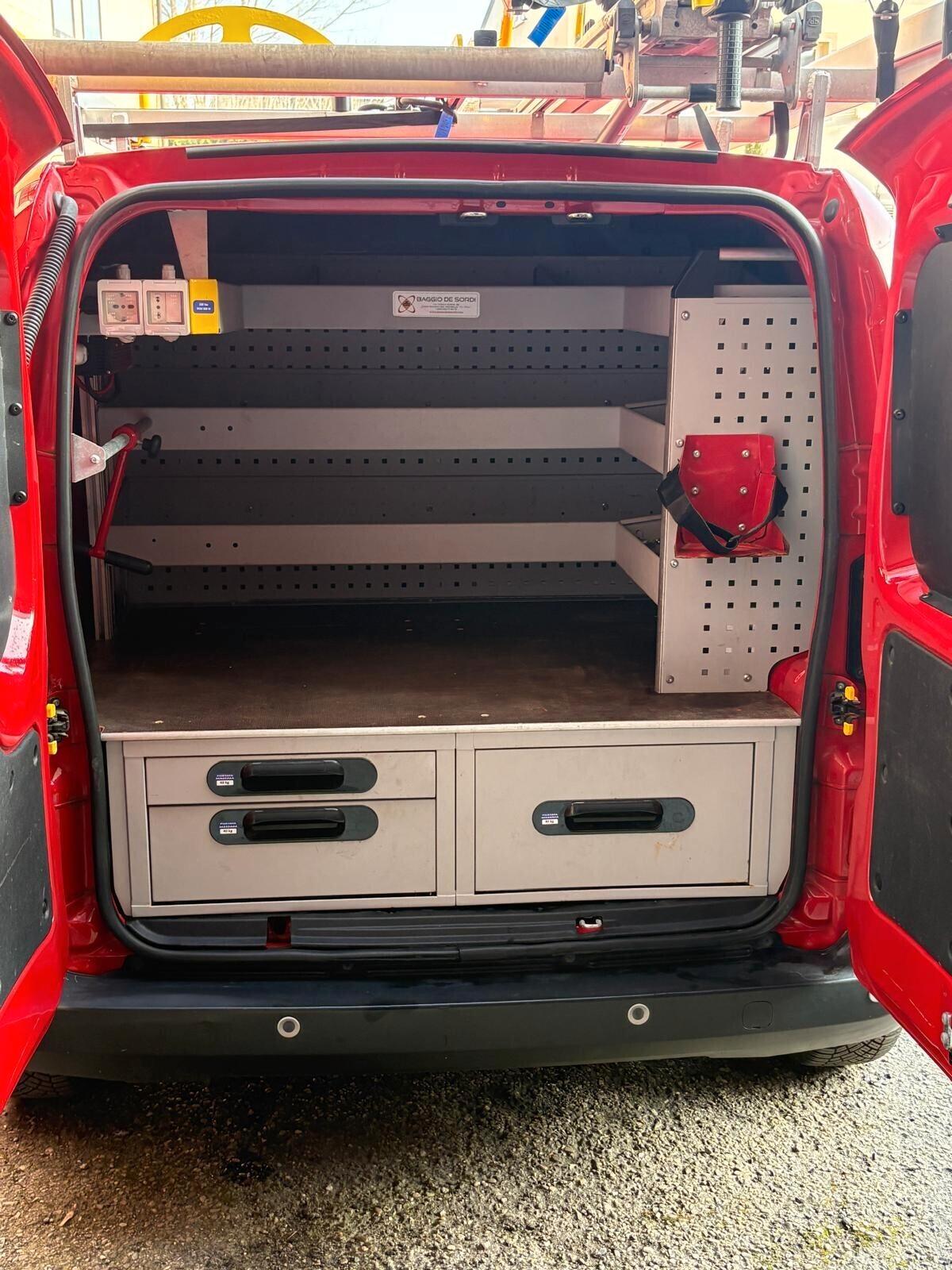 Fiat Fiorino 1.3 MJT 95CV Cargo Adventure