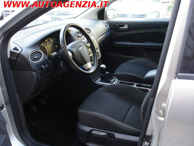 FORD Focus 1.6 TDCi (90CV) 5p. (POCHI KM)