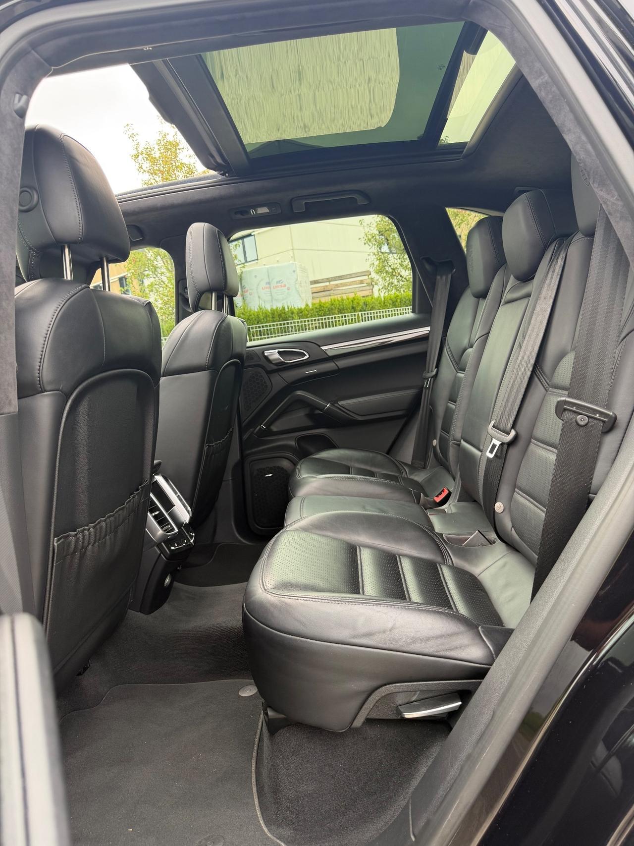 Porsche Cayenne 3.6 GTS