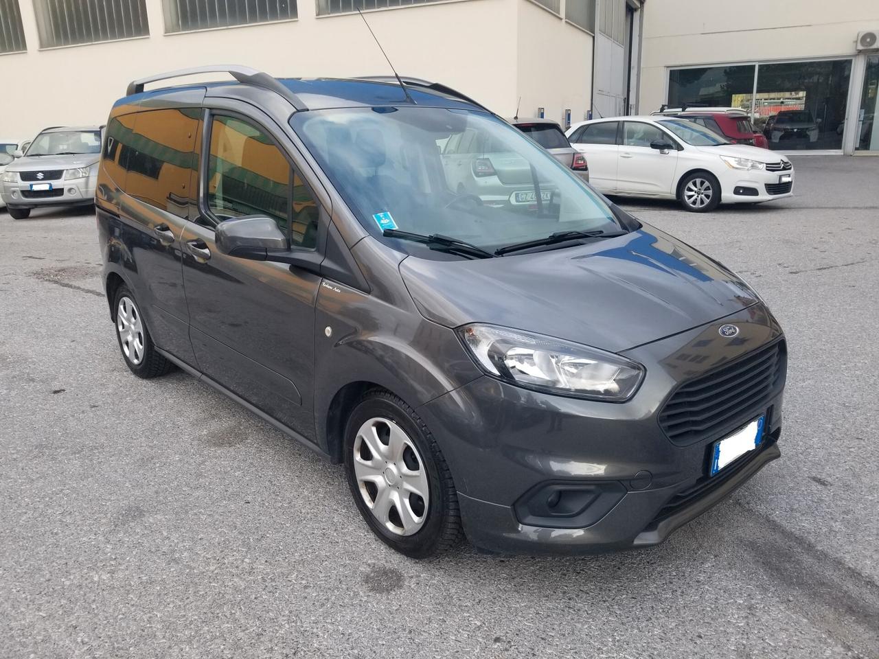 Ford Tourneo Courier 1.5 TDCI 100 CV S&S Plus