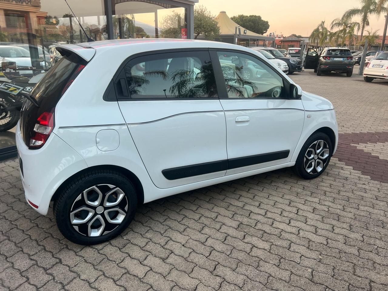 Renault Twingo SCe Lovely