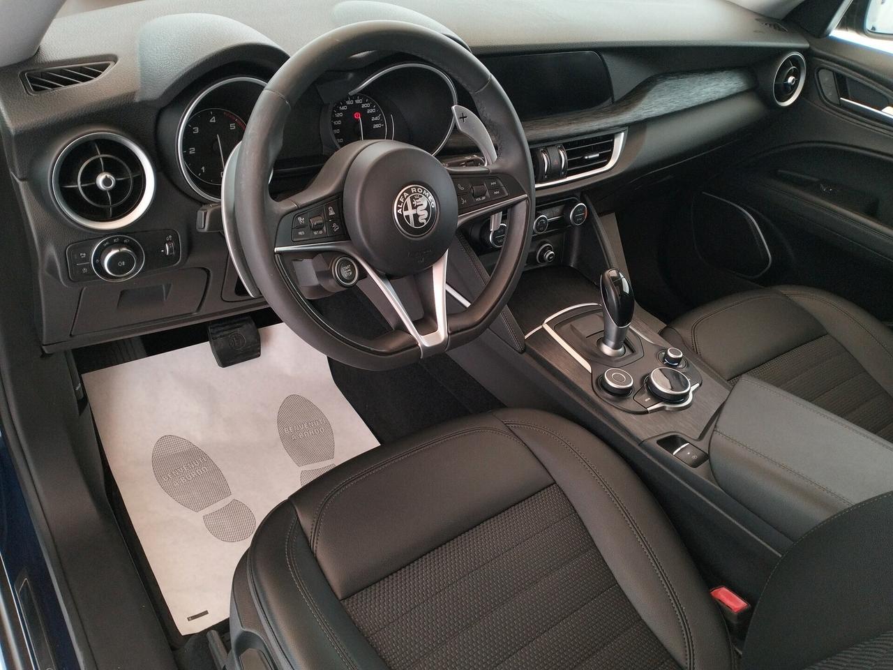 ALFA ROMEO STELVIO 2.2 t Executive Q4 190cv auto my19 - TETTO PANORAMICO - IVA ESPOSTA