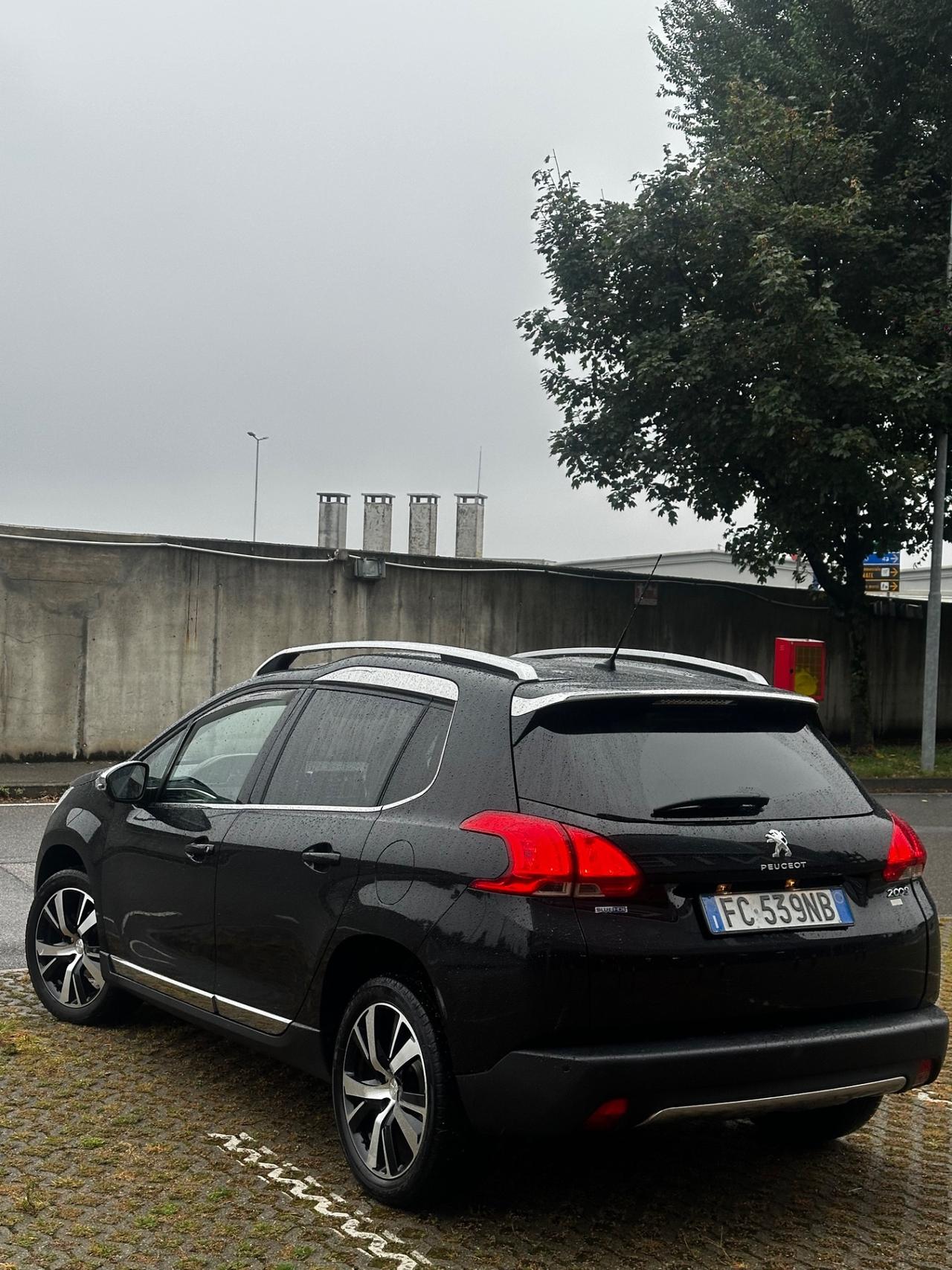 Peugeot 2008 1.6 BlueHDi 100 Allure Black Matt