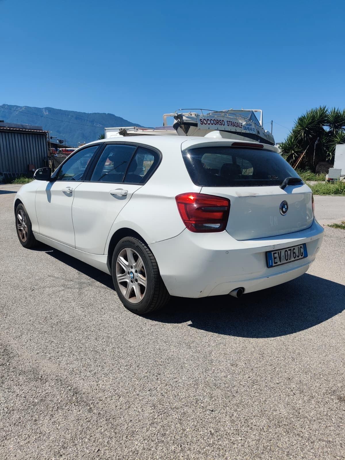 Bmw 114 114d 5p. Unique