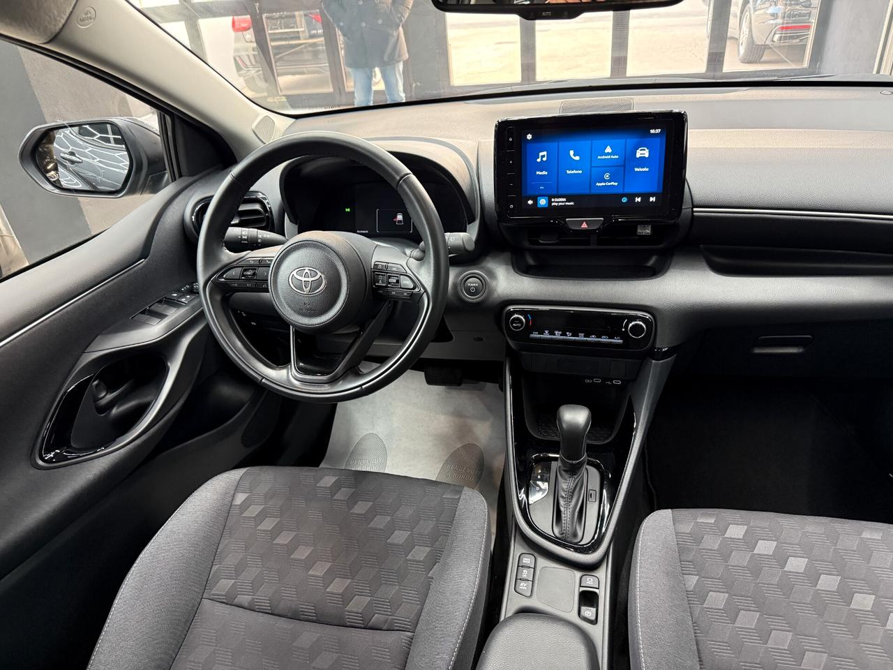 TOYOTA YARIS 1.5 HYBRID 92CV AUTO