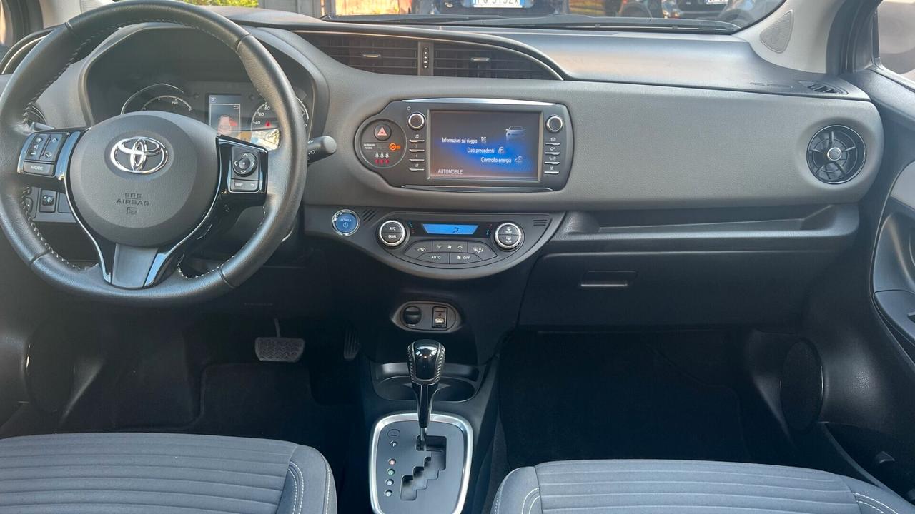 Toyota Yaris 1.5 Hybrid 5 porte Lounge Automatica