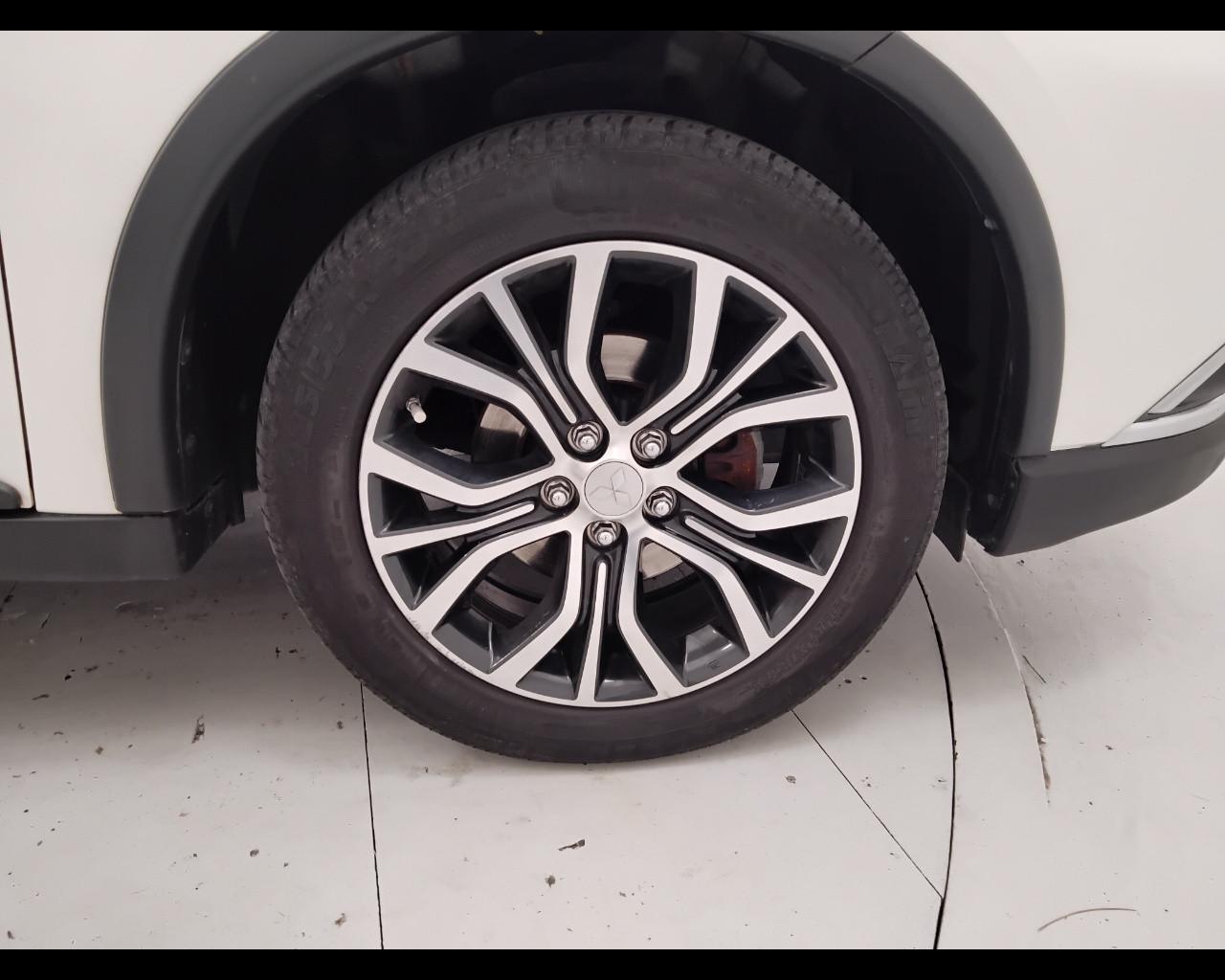 MITSUBISHI Outlander III 2016 - Outlander 2.2 Instyle Plus Sda Diam.Pac