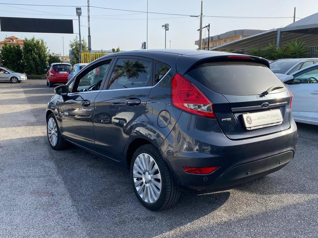 Ford Fiesta 1.4 TDCi 5p. Titanium