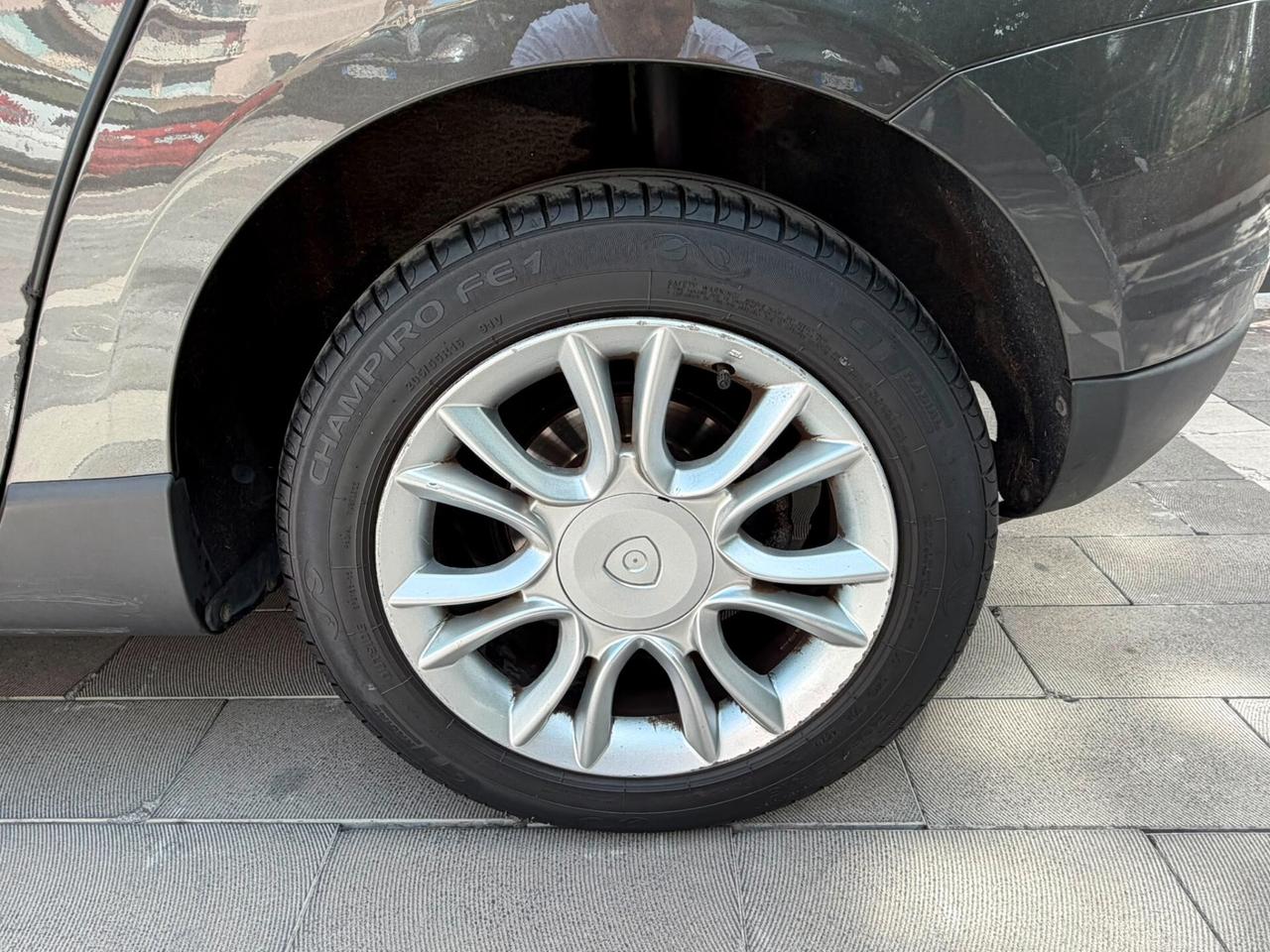 Lancia Delta 1.6 MJT DPF Silver