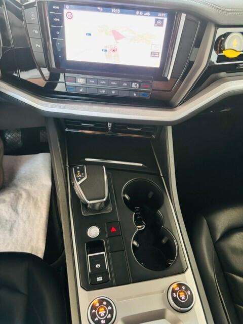 Volkswagen Touareg 3.0 V6 TDI 231 cv, GANCIO T. PERMUTABILE