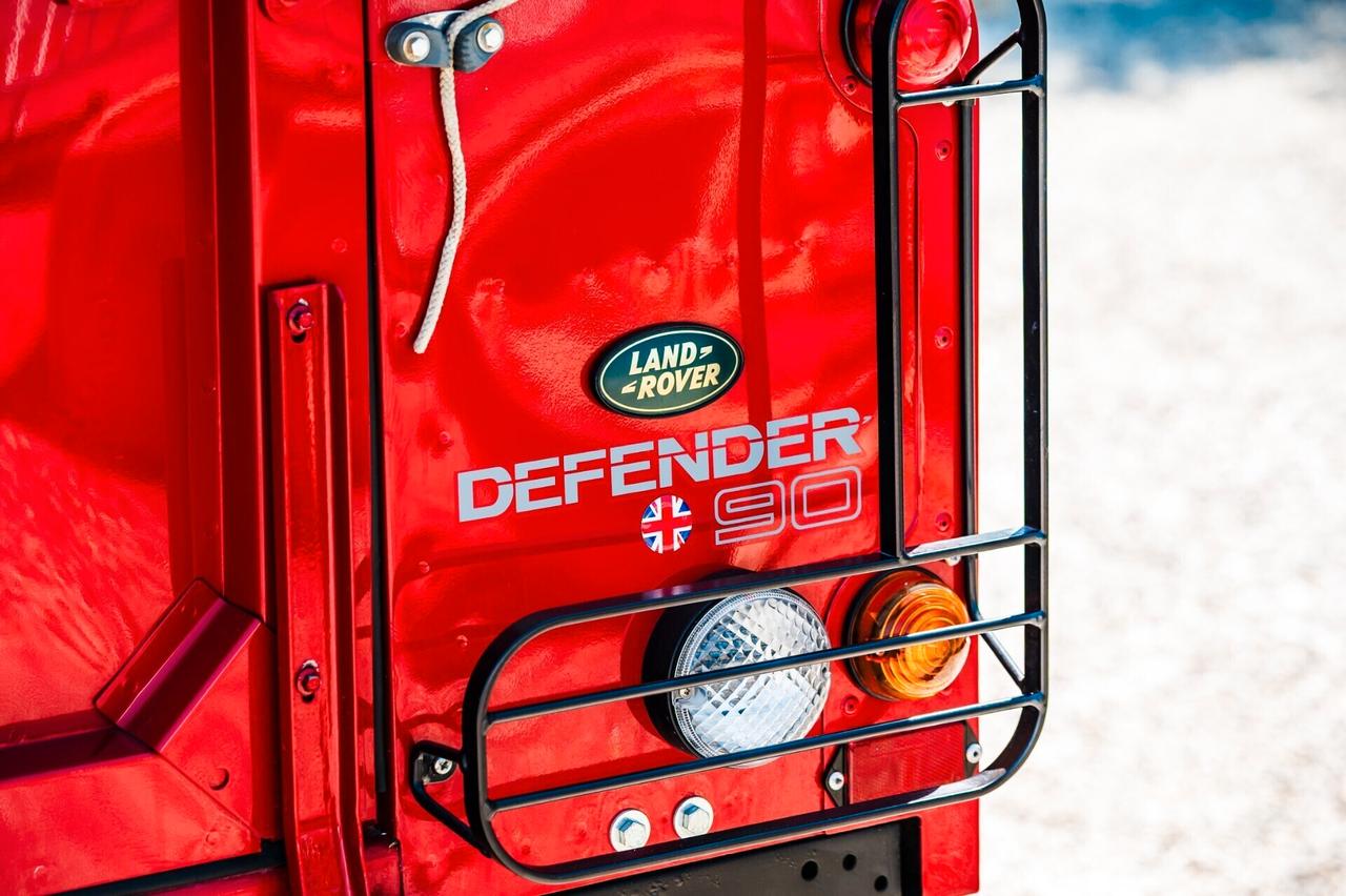 Land Rover Defender 90 Soft Top TD5 Aria condizionata + Kit pala neve Full