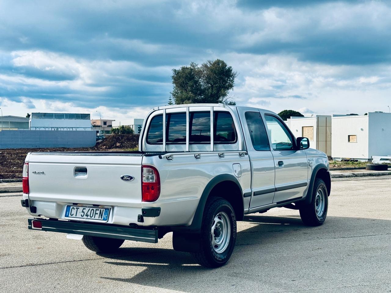 Ford Ranger 2.5 TDI (109CV) 4p. Super Cab Pick-up XL