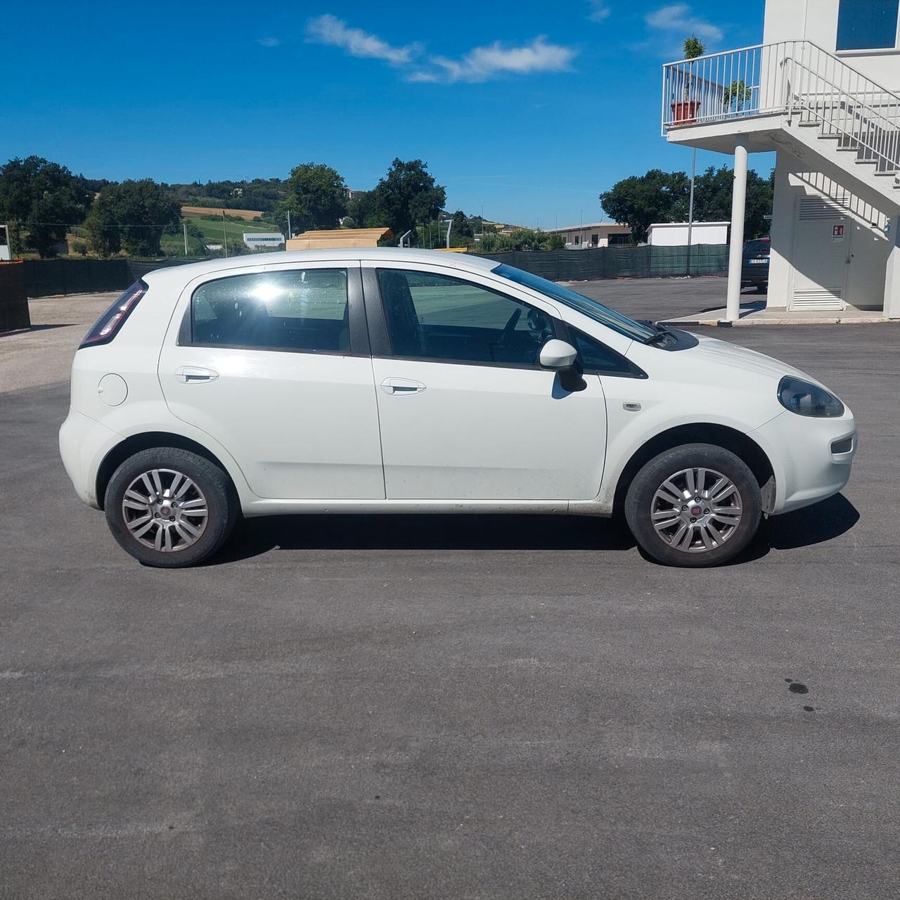 Fiat Punto 1.4 8V 5 porte Natural Power Street