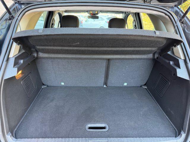 RENAULT Captur 0.9 90CV TCE ENERGY BOSE NAVIGATORE SENSORI PARCH.