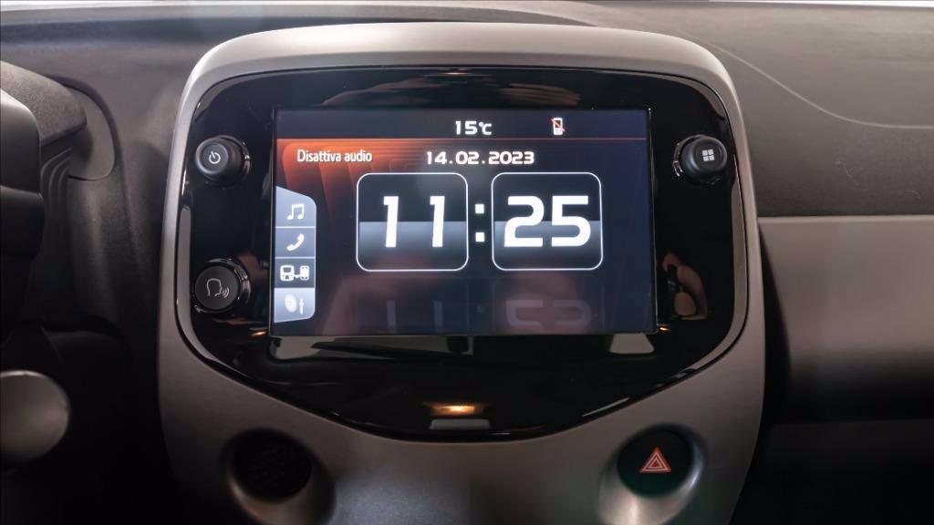 TOYOTA Aygo 5p 1.0 x-play 72cv del 2021