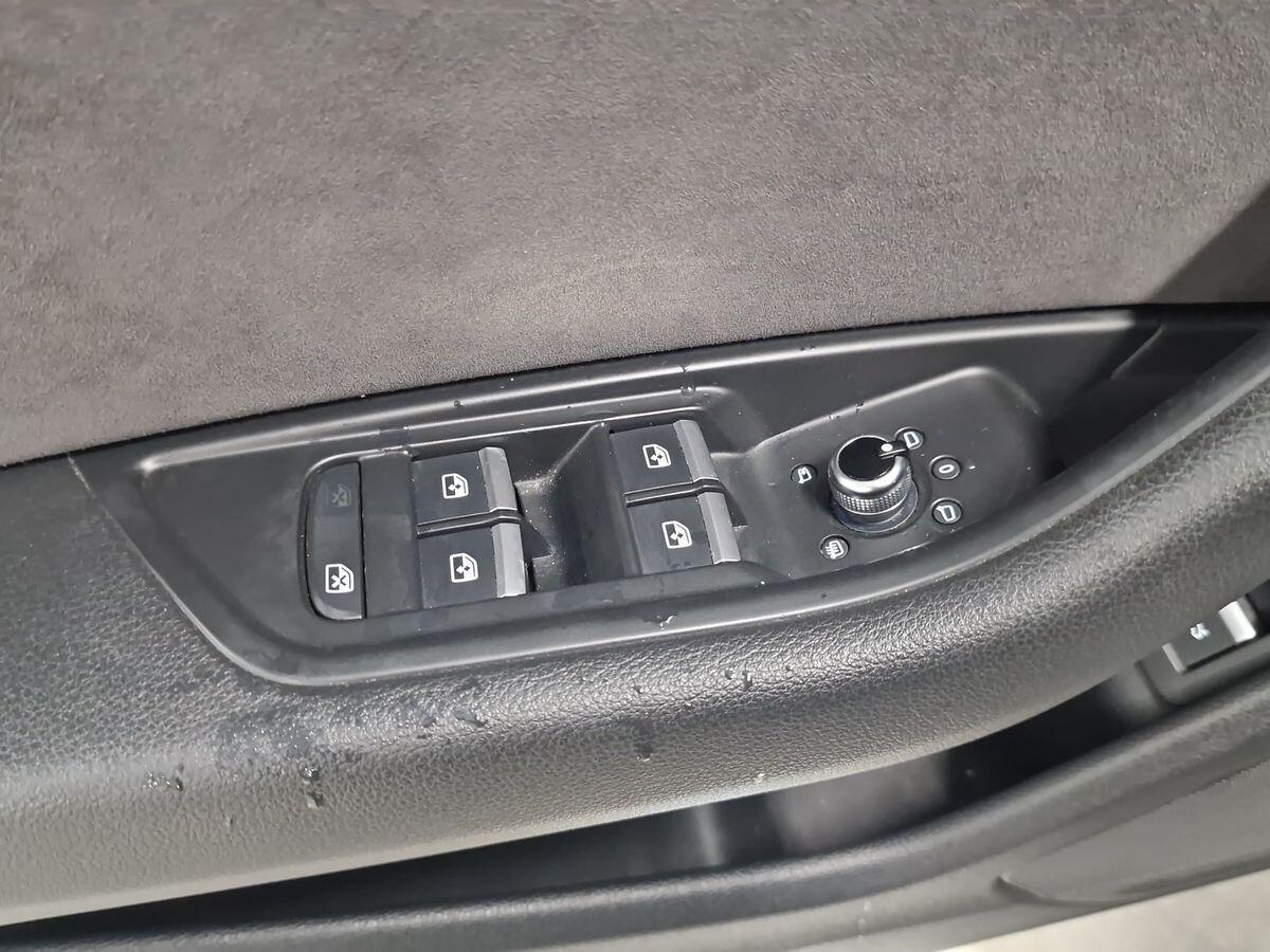 AUDI A4 AVANT 2.0 S-TRONIC BUSINESS