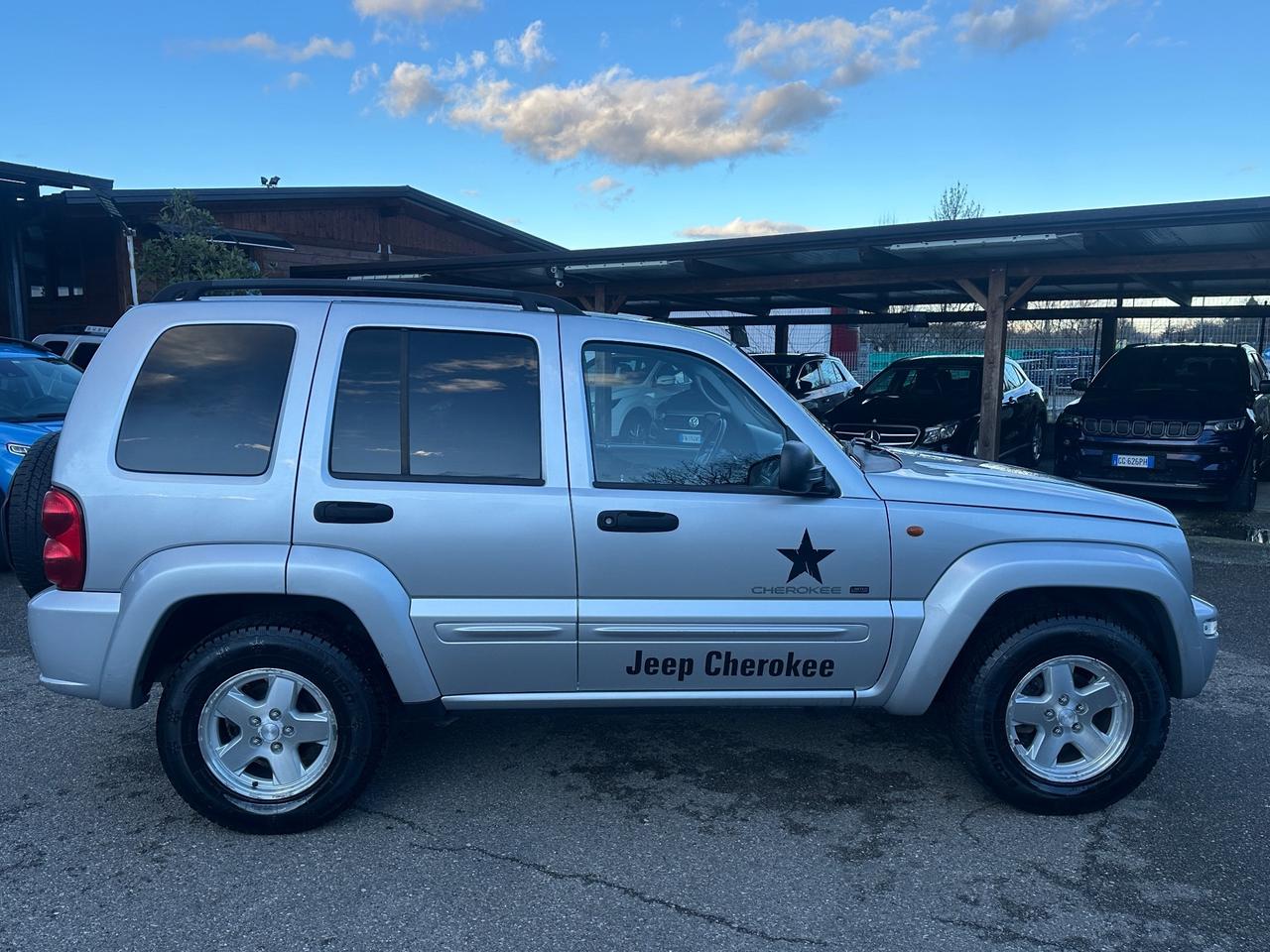 Jeep Cherokee 2.8 CRD Limited gancio traino