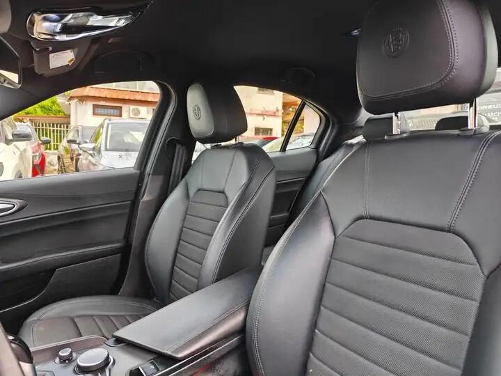 Alfa Romeo Giulia 2.2 Turbodiesel 190 CV AT8 B-Tech