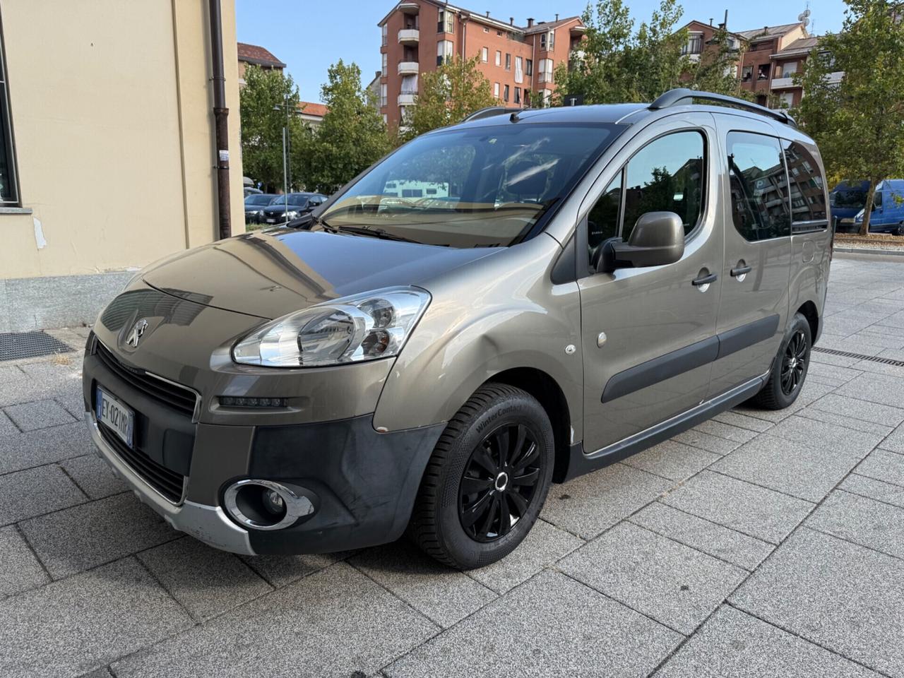 Peugeot Partner Tepee BlueHDi 100 4x4 Outdoor Extreme