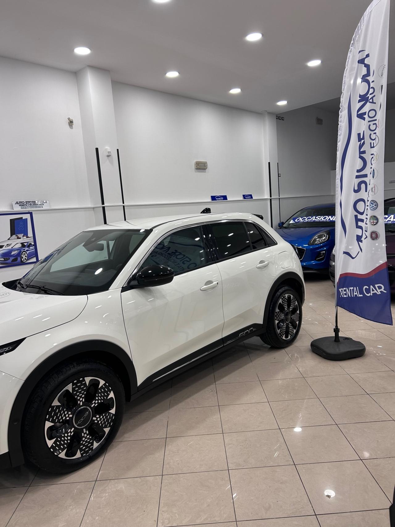 Fiat 600 Hybrid 110 CV DCT MHEV La Prima