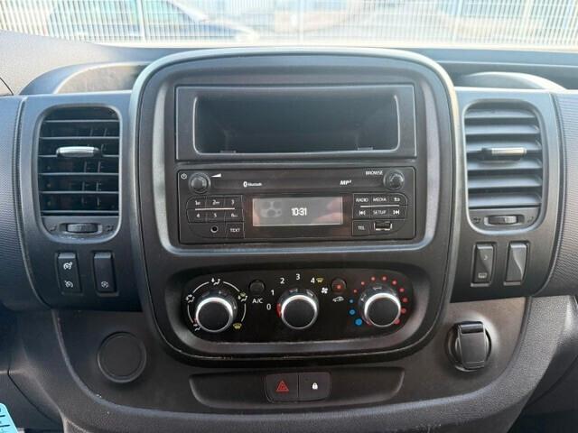 Renault Trafic 2.0 dCi 120 cv P.c T.n Ice 2021