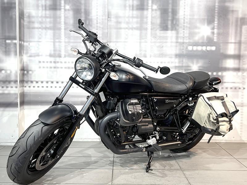 Moto Guzzi V9 Bobber