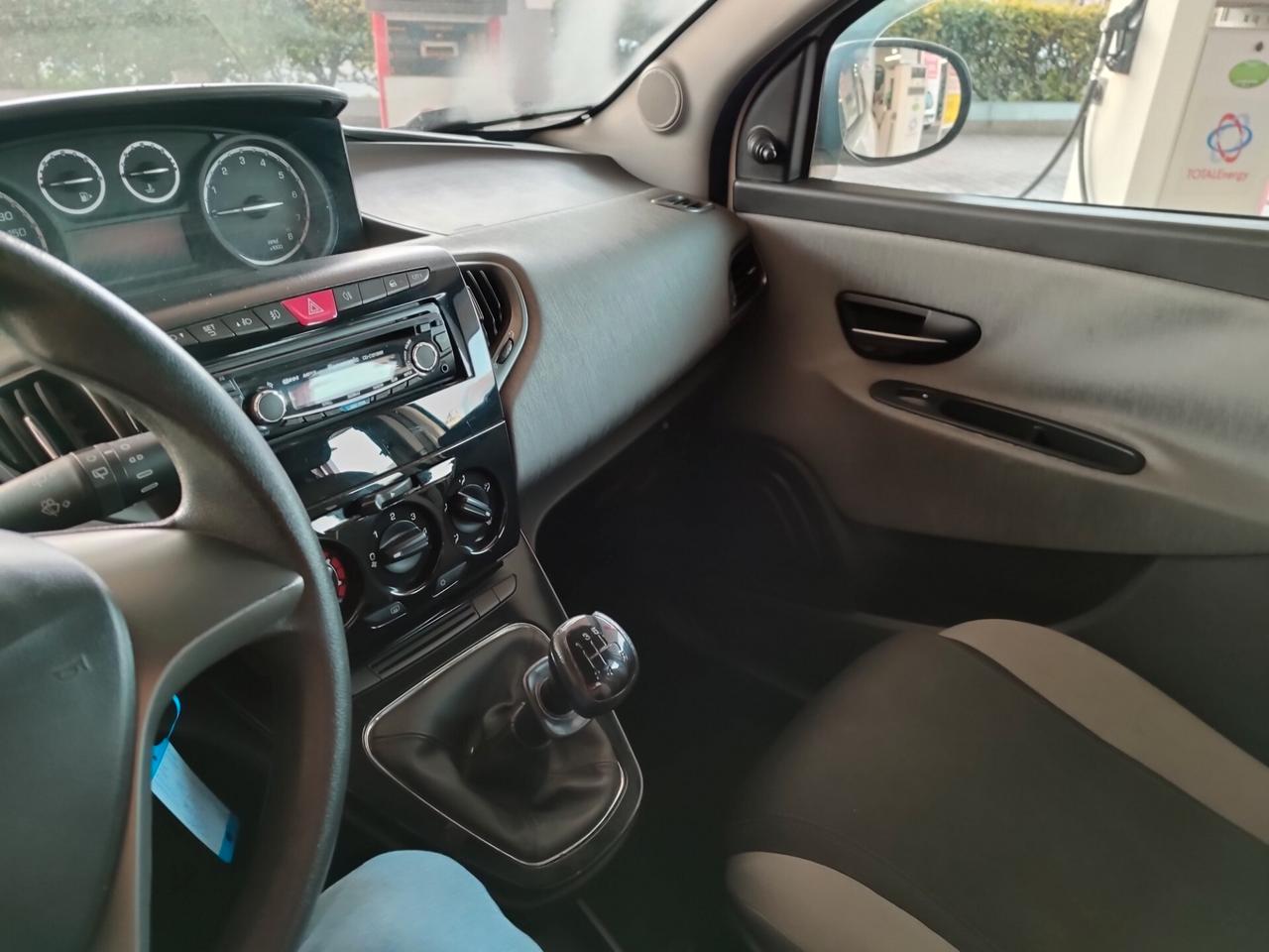 Lancia Ypsilon 1.2 ANNO 2016 EURO 6 PROMO