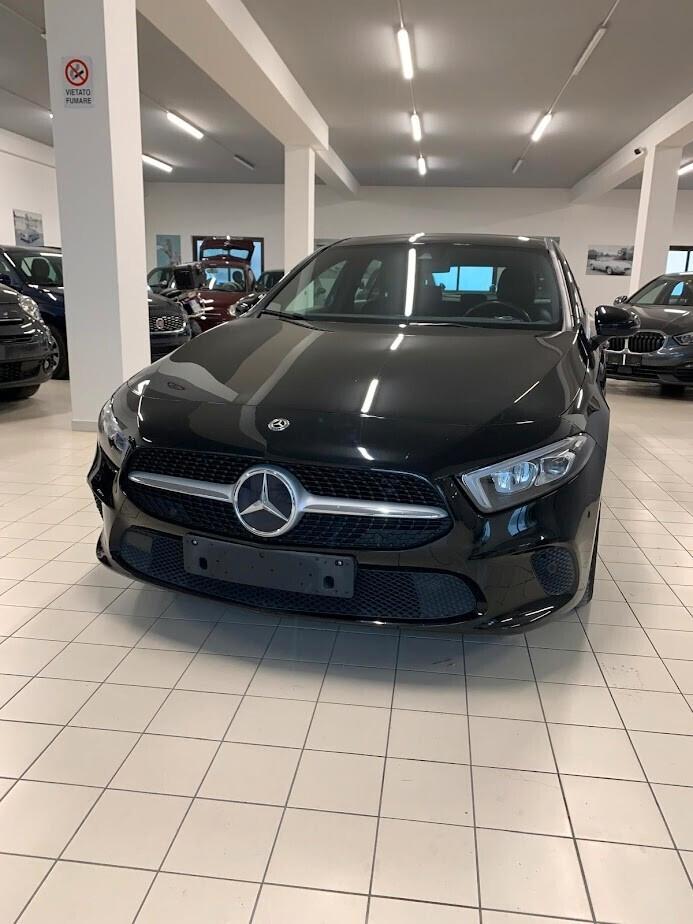 Mercedes-benz A 180d Automatic Business Extra