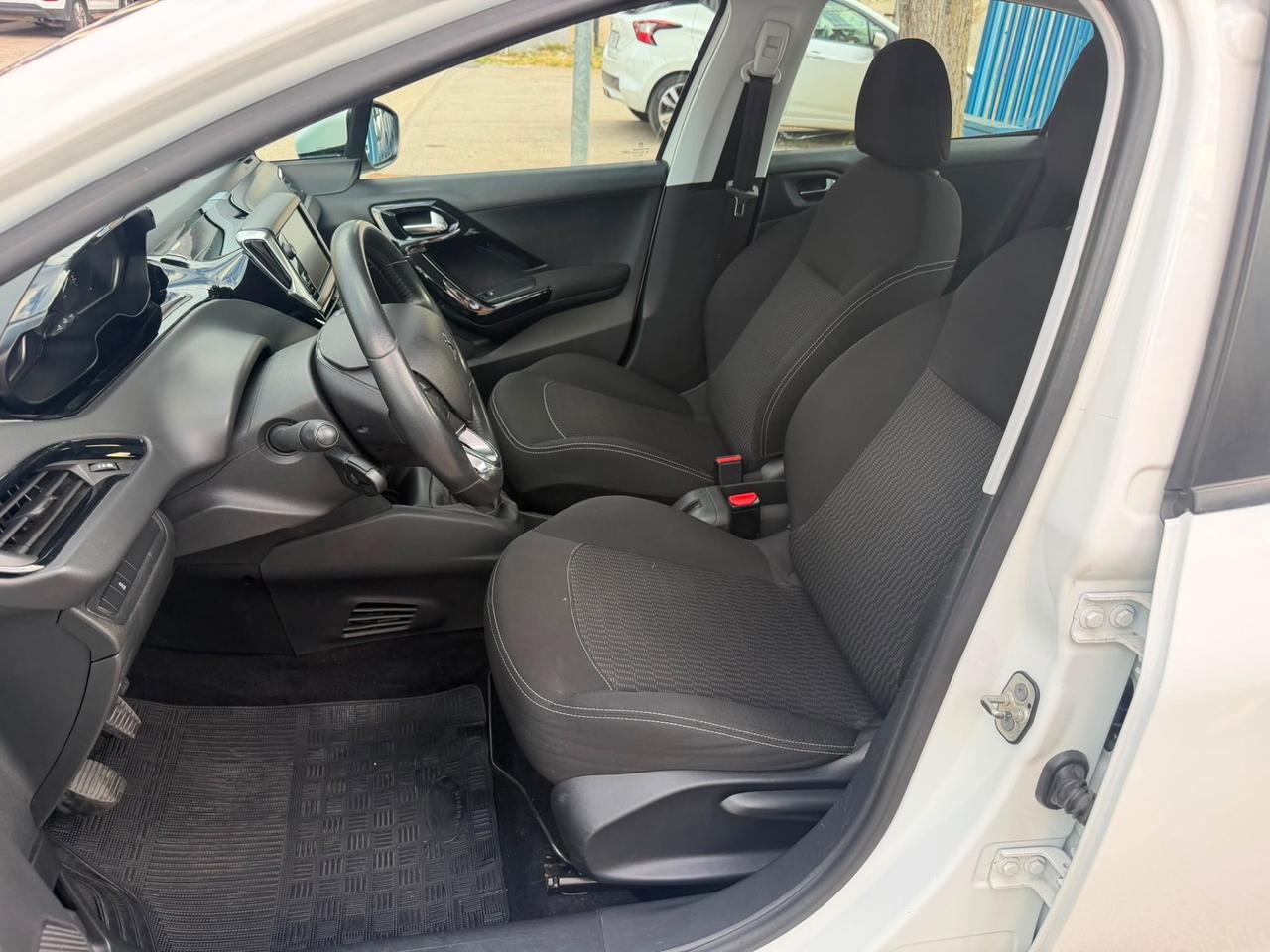 Peugeot 208 BlueHDi 75 S&S 5 porte Active