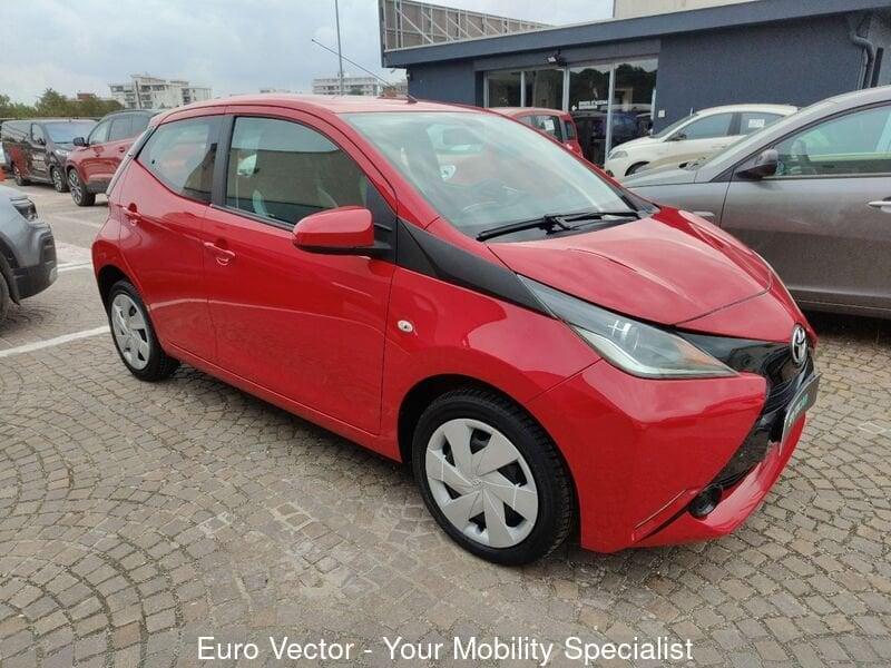 Toyota Aygo Aygo 1.0 12V VVT-i 5 porte Sol Red Edition