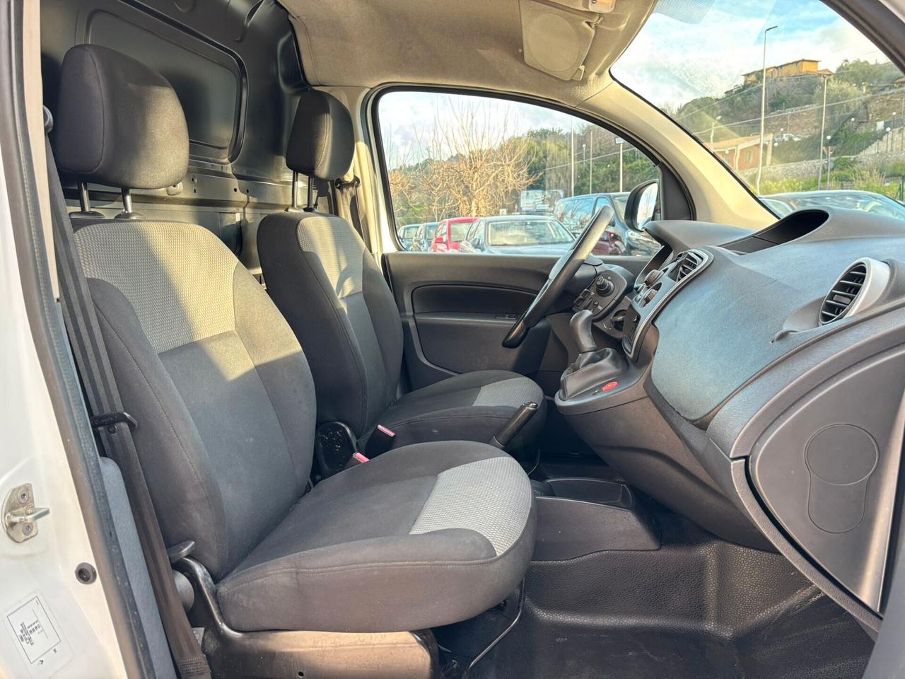 RENAULT KANGOO 1.5 DCI - 2019