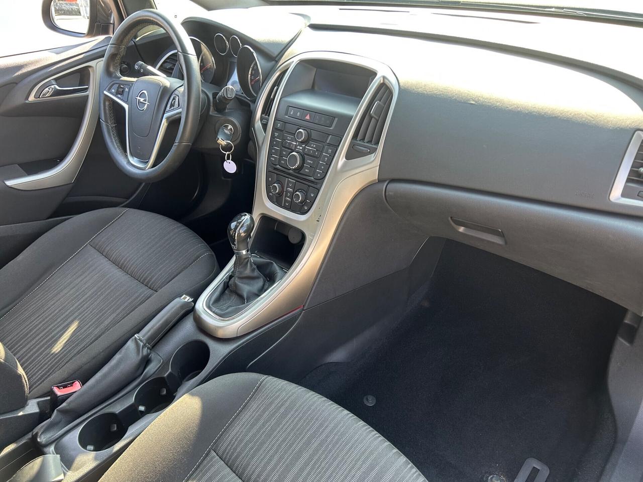 Opel Astra 1.4 140CV Sports Tourer