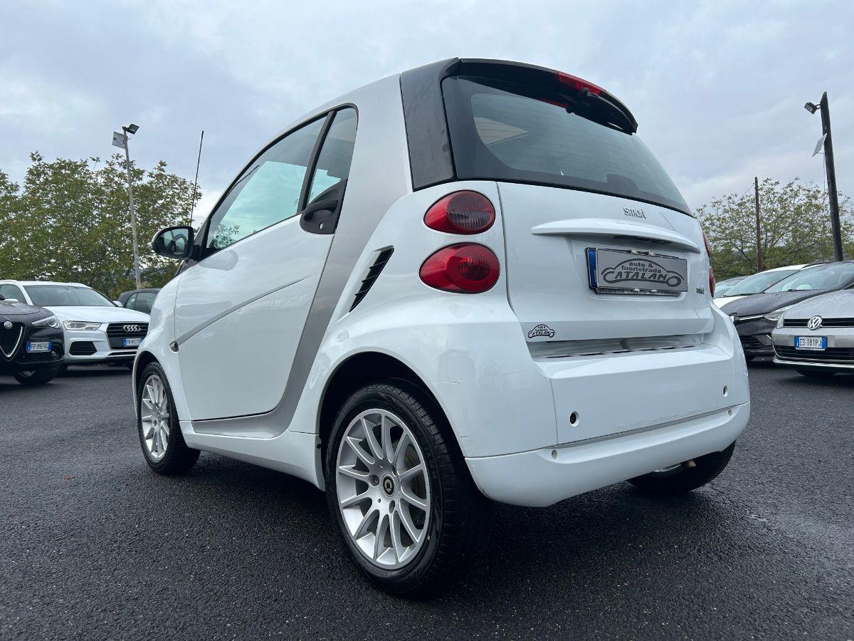 SMART - Fortwo - 1000 52 kW MHD coupé passion