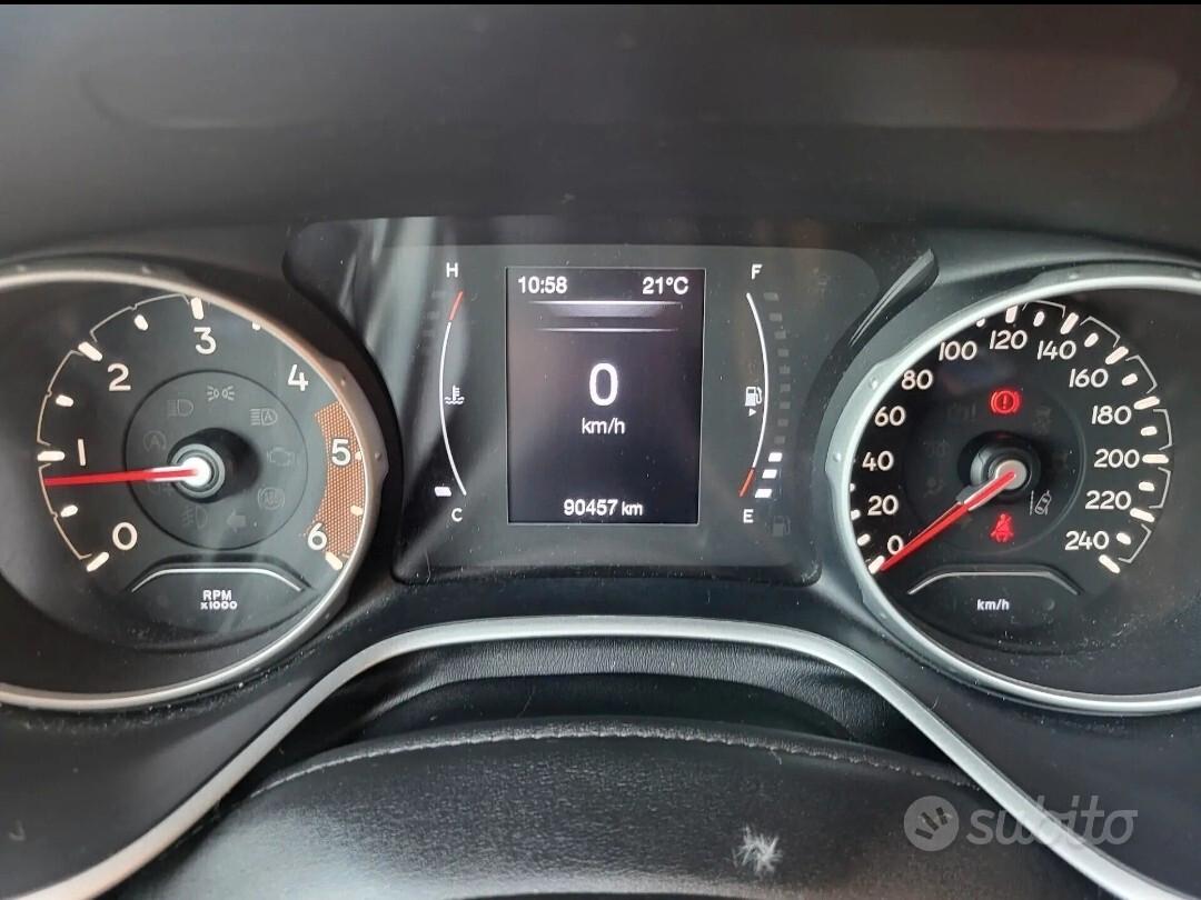 Jeep Compass 1.6 Multijet II 2WD Longitude + gancio traino